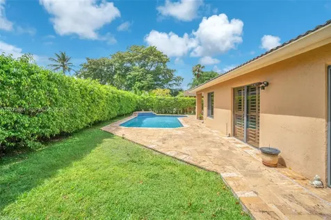 5143 NW 42nd Terrace Coconut Creek FL 33073