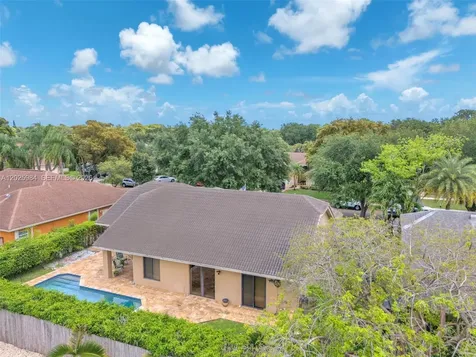 5143 NW 42nd Terrace Coconut Creek FL 33073