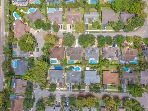 5143 NW 42nd Terrace Coconut Creek FL 33073