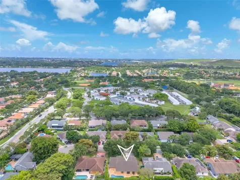 5143 NW 42nd Terrace Coconut Creek FL 33073