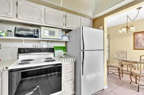 117 Westbury E Deerfield Beach FL 33442