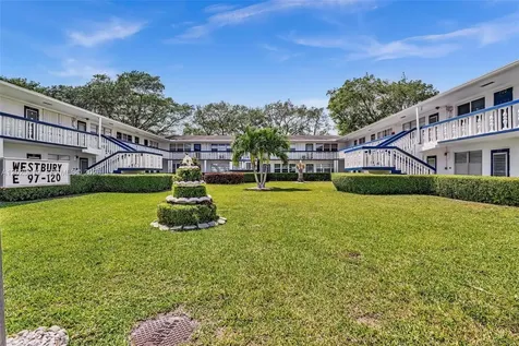 117 Westbury E Deerfield Beach FL 33442