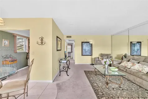 117 Westbury E Deerfield Beach FL 33442