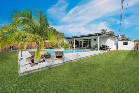 1446 Scott Street Hollywood FL 33020