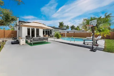 1446 Scott Street Hollywood FL 33020