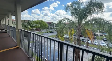 1400 SW 131st Way Pembroke Pines FL 33027