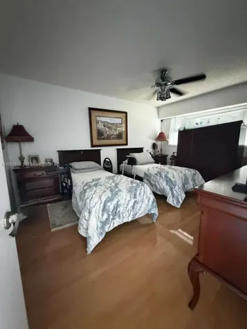 1400 SW 131st Way Pembroke Pines FL 33027