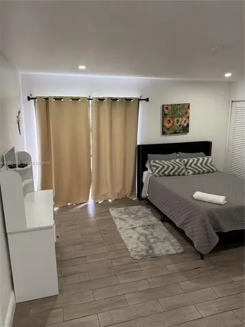 19640 Lenaire Drive Cutler Bay FL 33157