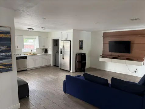 19640 Lenaire Drive Cutler Bay FL 33157