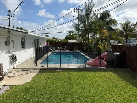 19640 Lenaire Drive Cutler Bay FL 33157
