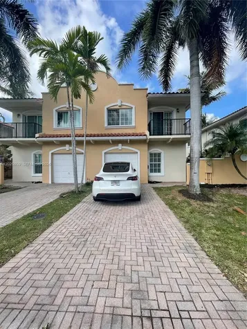 3458 NW 17th Terrace Oakland Park FL 33309