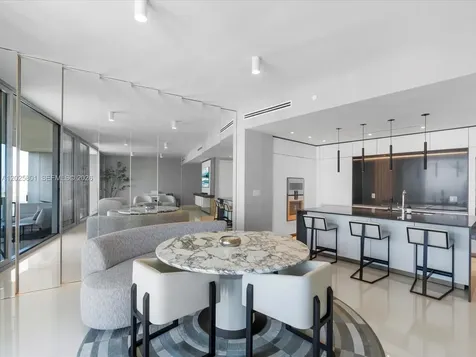 300 Biscayne Boulevard Way Miami FL 33131