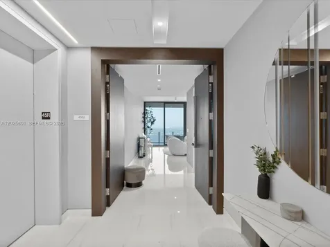 300 Biscayne Boulevard Way Miami FL 33131