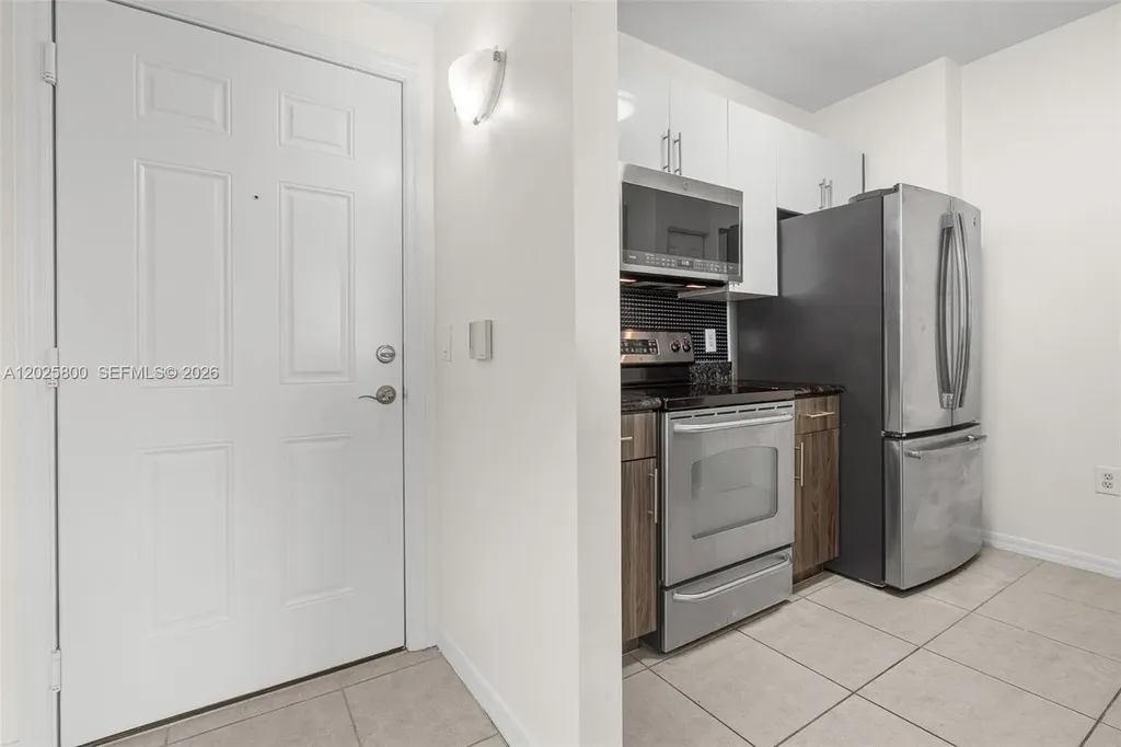 2421 NE 65th Street Fort Lauderdale FL 33308