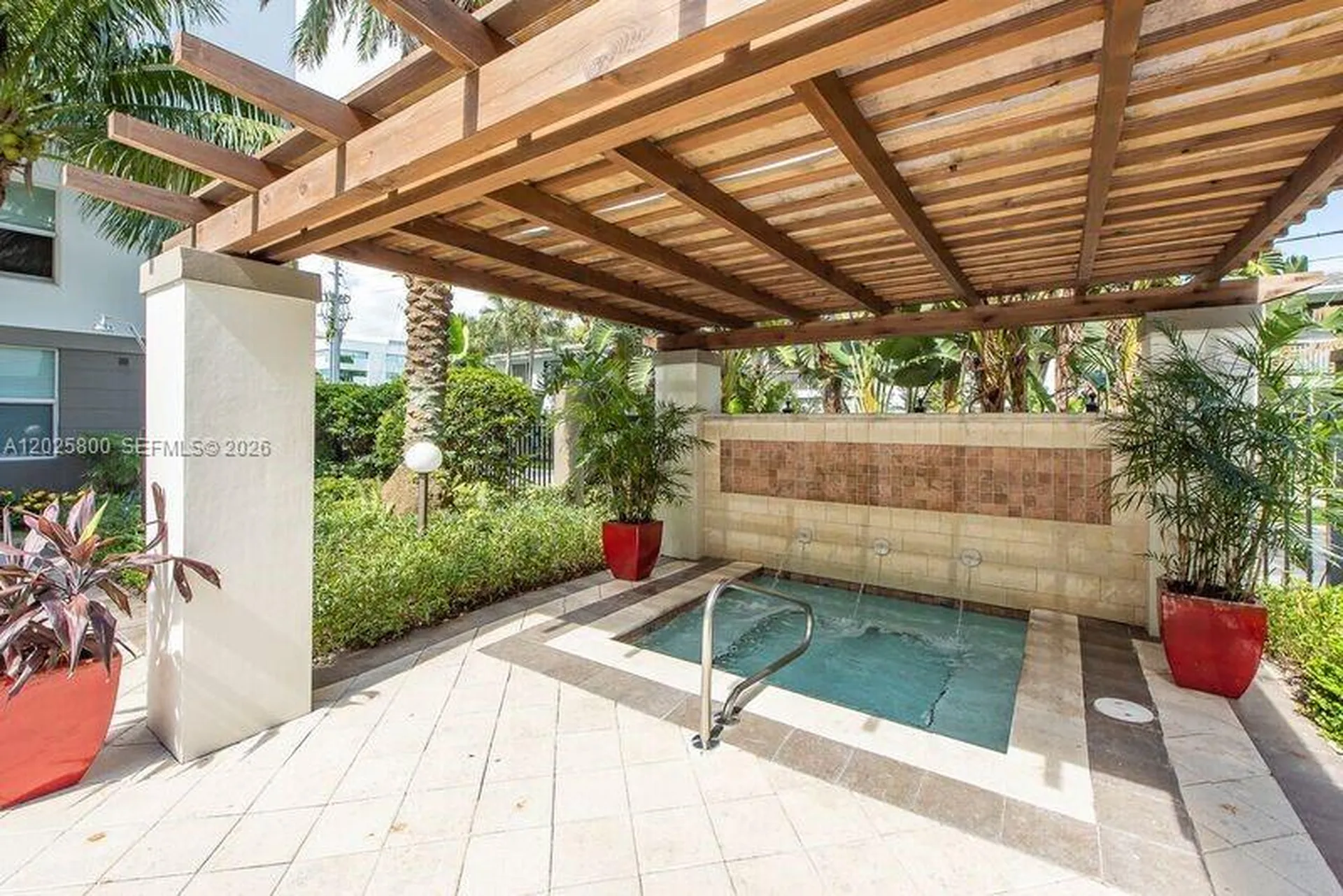 2421 NE 65th Street Fort Lauderdale FL 33308