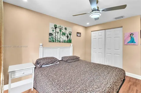 16408 Sapphire Place Weston FL 33331