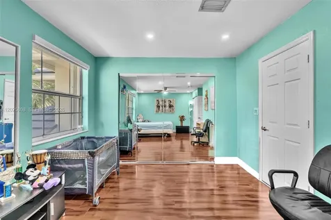 16408 Sapphire Place Weston FL 33331