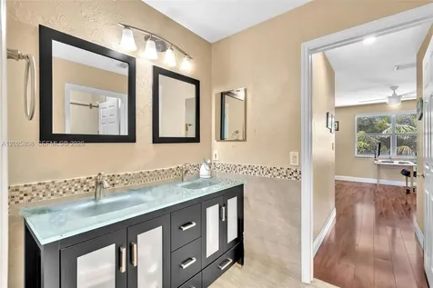 16408 Sapphire Place Weston FL 33331