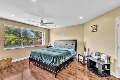 16408 Sapphire Place Weston FL 33331