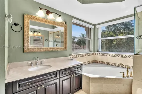 16408 Sapphire Place Weston FL 33331