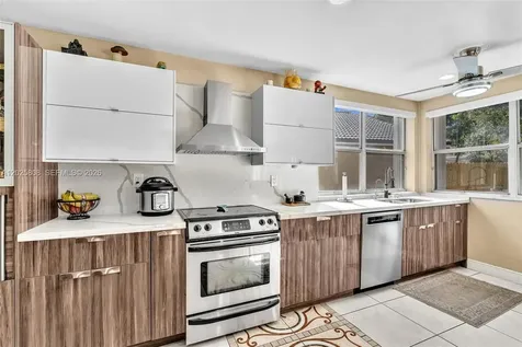 16408 Sapphire Place Weston FL 33331