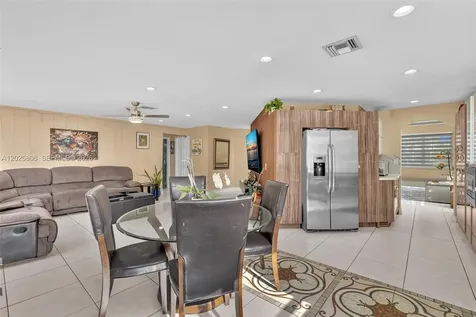 16408 Sapphire Place Weston FL 33331