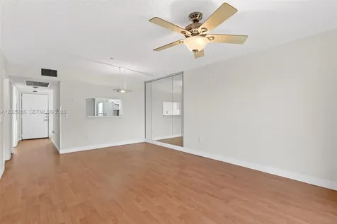 1650 SW 124th Terrace Pembroke Pines FL 33027