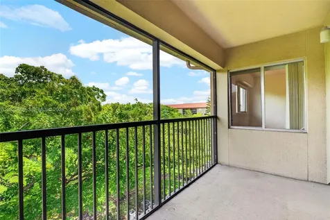 1650 SW 124th Terrace Pembroke Pines FL 33027