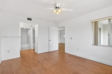 1650 SW 124th Terrace Pembroke Pines FL 33027