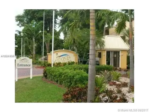 9351 Fontainebleau Bl Miami FL 33172
