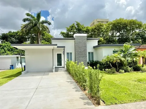 1575 NE 110 Te Miami FL 33161