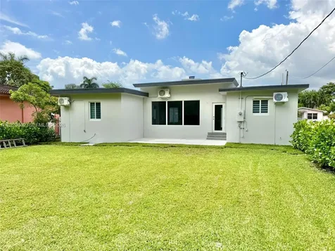 1575 NE 110 Te Miami FL 33161