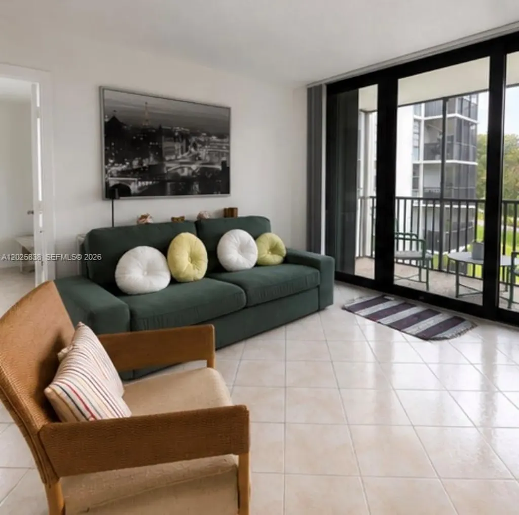 3401 N Country Club Drive Aventura FL 33180