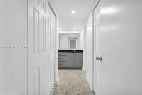 3401 N Country Club Drive Aventura FL 33180