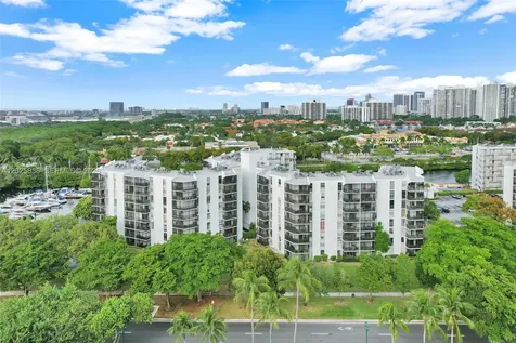 3401 N Country Club Drive Aventura FL 33180