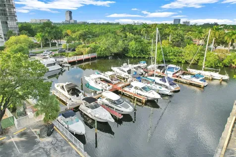 3401 N Country Club Drive Aventura FL 33180