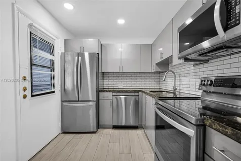 3401 N Country Club Drive Aventura FL 33180