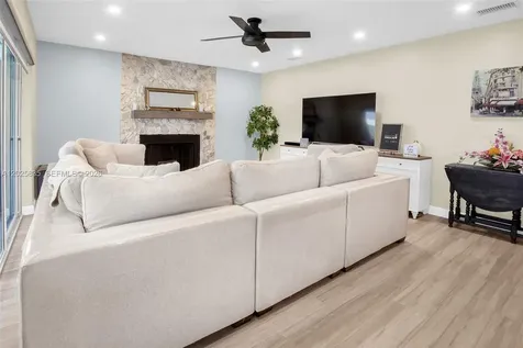 4890 SW 104th Avenue Cooper City FL 33328