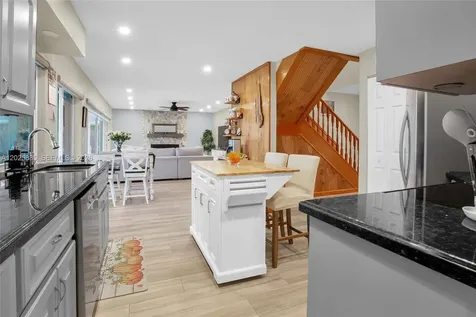 4890 SW 104th Avenue Cooper City FL 33328