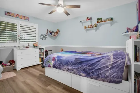 4890 SW 104th Avenue Cooper City FL 33328
