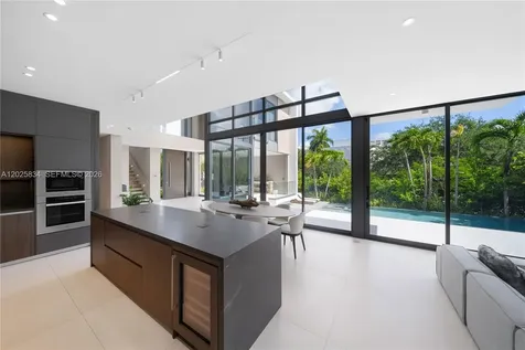 571 Glenridge Road Key Biscayne FL 33149