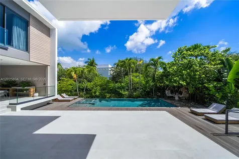 571 Glenridge Road Key Biscayne FL 33149