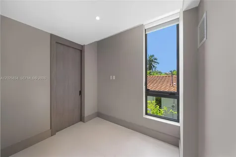 571 Glenridge Road Key Biscayne FL 33149
