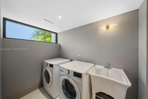 571 Glenridge Road Key Biscayne FL 33149