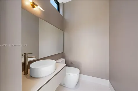 571 Glenridge Road Key Biscayne FL 33149