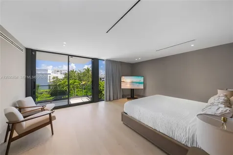 571 Glenridge Road Key Biscayne FL 33149