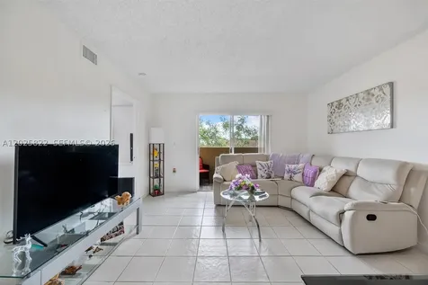 14951 SW 82nd Lane Miami FL 33193