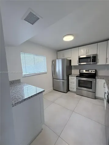 731 N Pine Island Road Plantation FL 33324