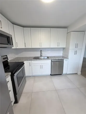 731 N Pine Island Road Plantation FL 33324