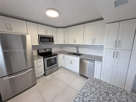 731 N Pine Island Road Plantation FL 33324